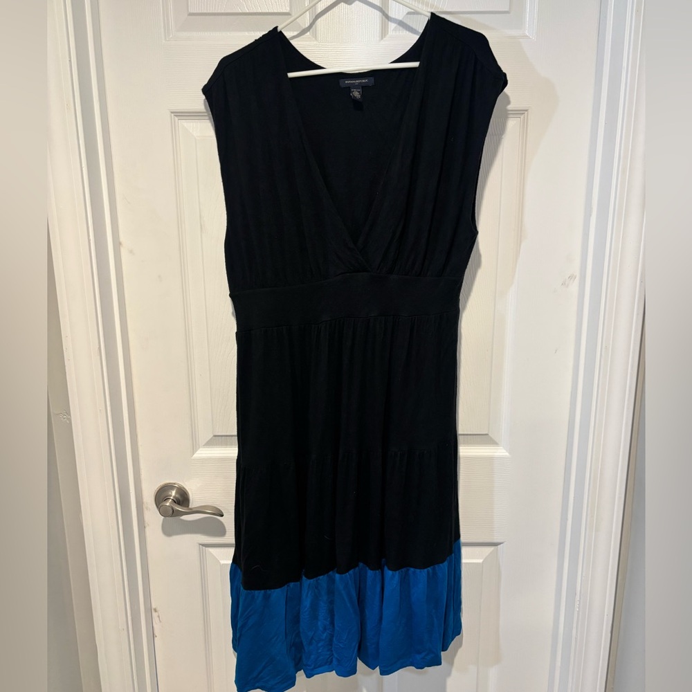 BANANA REPUBLIC Stretchy Black and Blue Sleeveless Dress